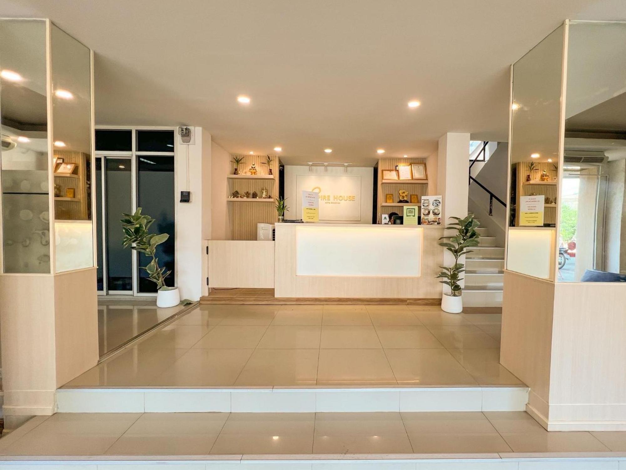Inspire House Hotel Chiang Mai Zewnętrze zdjęcie